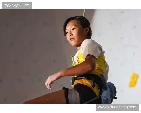 重庆攀岩队与深圳攀岩队赛后复盘分析灵活性表现与战术对比