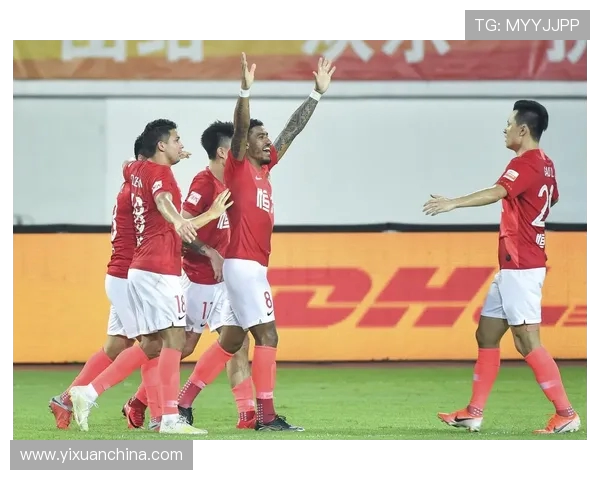 广州恒大淘宝迎战辽宁队全力争胜力争中超联赛冠军荣耀 广州恒大淘宝迎战辽宁队全力争胜力争中超联赛冠军荣耀