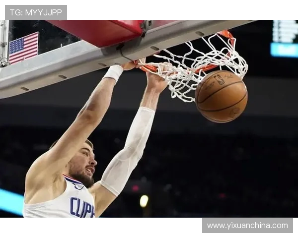 快船与爵士激战正酣NBA圈直播带你全程体验精彩瞬间 快船与爵士激战正酣NBA圈直播带你全程体验精彩瞬间