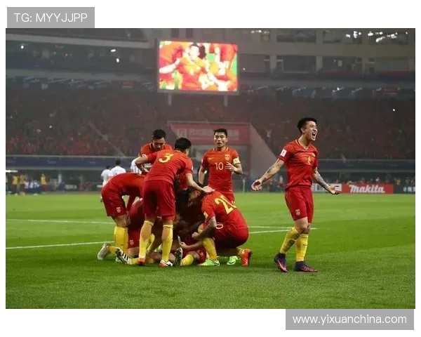 重庆足球队与南京足球队赛后分析力量对比与战术总结 重庆足球队与南京足球队赛后分析力量对比与战术总结